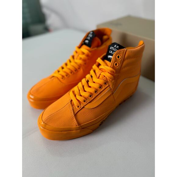 New In Box Vans OTW Sk8-Hi Clash the Wall SR. Studio LA. CA Orange 8 M 9.5 W - Picture 3 of 14